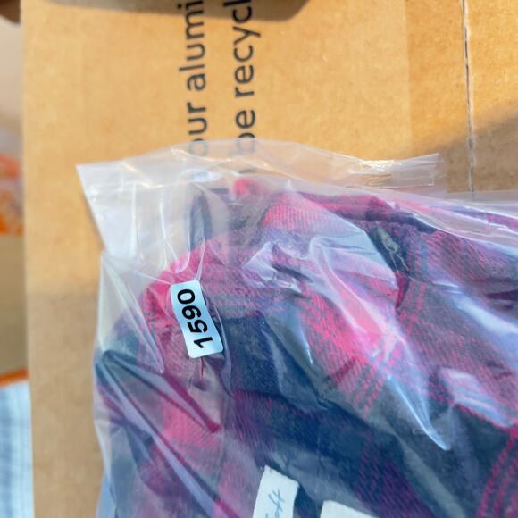 American Eagle Outfitters Button Flannel Shirt Woman S Boyfriend Fit Pink Black - Picture 15 of 15